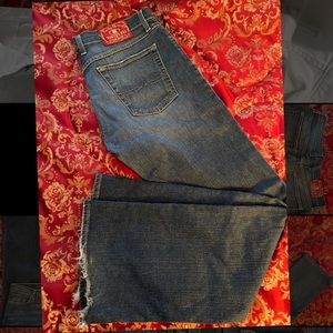 Lucky Brand Midrise Flare size 31